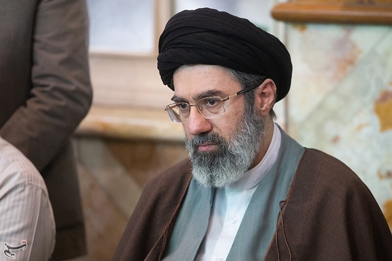 Iran, jour 10 : Mojtaba Khamenei nommé Guide suprême alors que Téhéran brûle