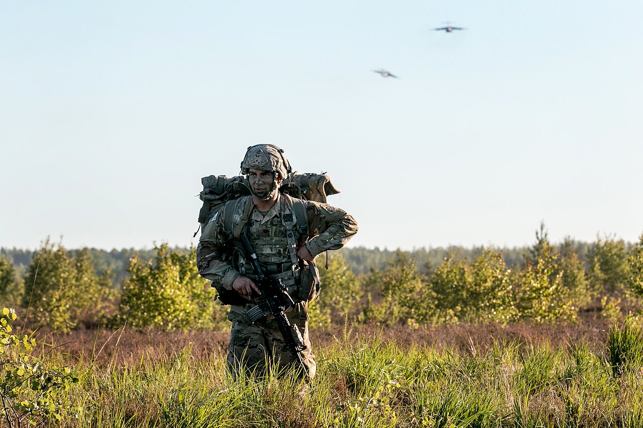 Jour 26 : Washington déploie la 82e Airborne tandis que le Pakistan transmet un plan de paix à Téhéran